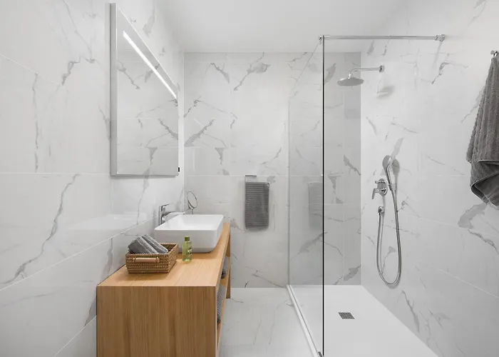 Mariva For 8 Persons Near Porec With 44 M2 Heated Pool, Sea View, Fitness & Kids Playground Kaštelir