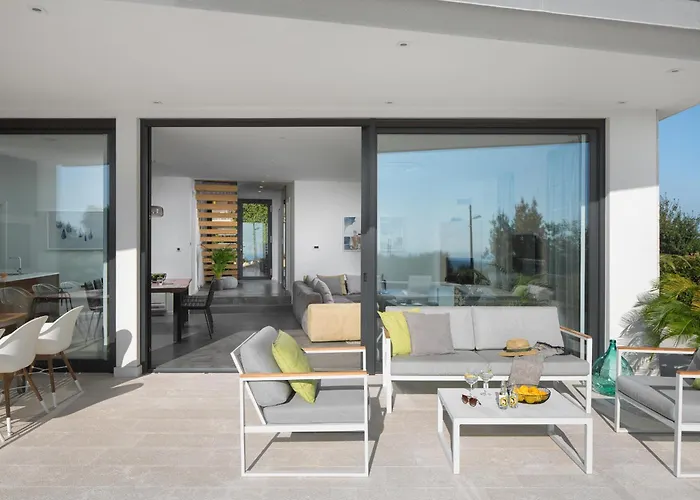 Villa Mariva For 8 Persons Near Porec With 44 M2 Heated Pool, Sea View, Fitness & Kids Playground *